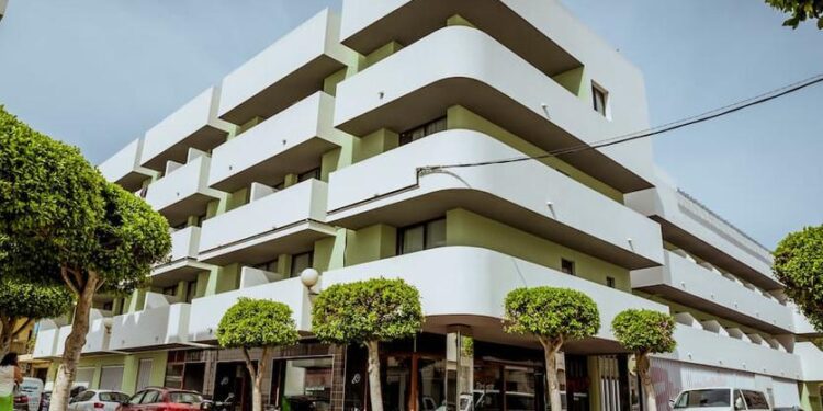 Fachada del hotel de Sant Antoni. IG