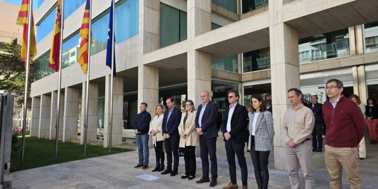 El acto ha tenido lugar a las 12:00 horas en la sede del Consell Insular d'Eivissa.