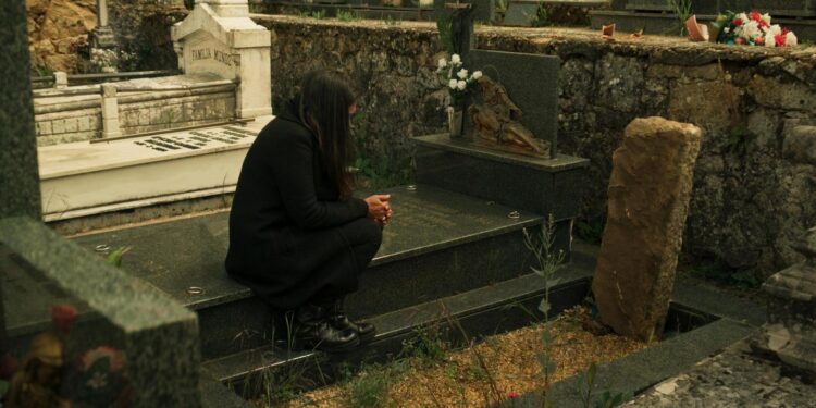 Un fotograma de 'Suerte de pinos' de Lorena Muñoz.