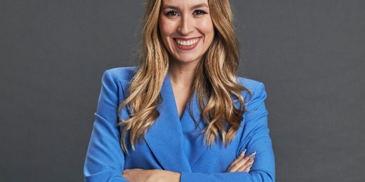 Eva Soriano, presentadora de la Gala de Premios Astarté 2025.