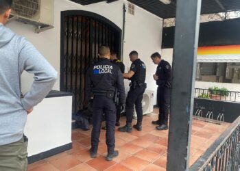 Imagen de la intervención de la Policía Local de ayer.