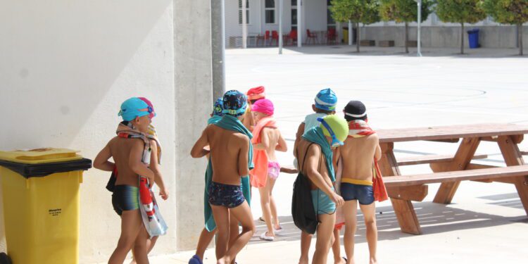 Imagen de archivo de una escuela de verano de Ibiza.