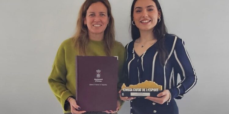 Catiana Fuster y la deportista Gabriela Dorado.