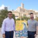 Rafa Triguero y Francisco Torres con el cartel de la Eivissa Medieval.