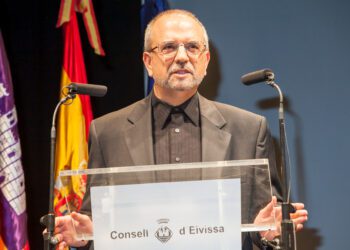 Roig-Francolí en el acto de entrega de la Medalla de Oro de la Isla de Ibiza 2014