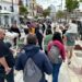Imagen de archivo de turistas en Ibiza durante el mes de abril.