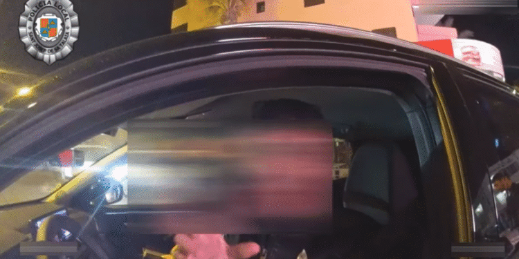 Imagen de una de las pruebas de alcoholemía realizadas el sábado en Sant Josep. FOTO: @policialocalsantjosep