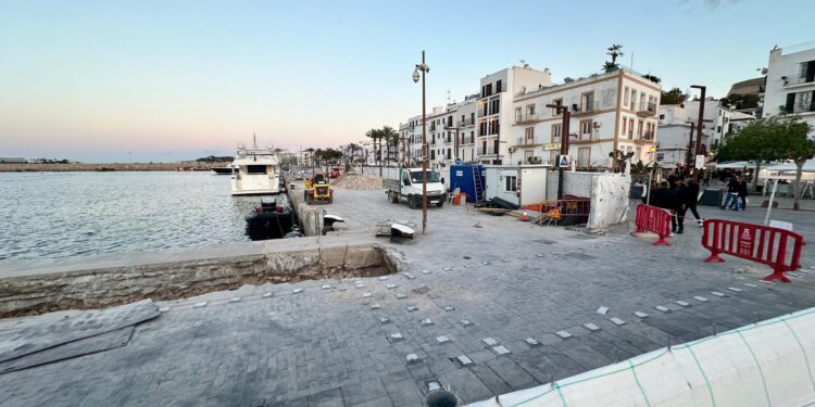 Aspecto de las obras a finales del mes de abril. Fotos Noudiari