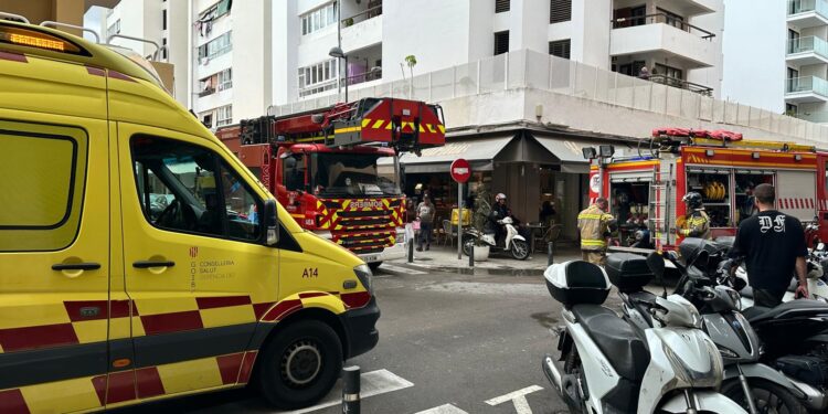 El fuego se originó en una cocina y no causó heridos graves. Foto: Noudiari