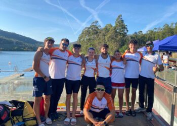 El equipo del Club Nàutic Sant Antoni logra una destacada actuación en la cita nacional celebrada en Galicia.