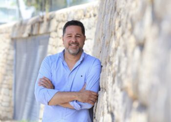Rubén Sousa en la Platgeta de sa Punta, en es Viver. Fotos Paco Natera.