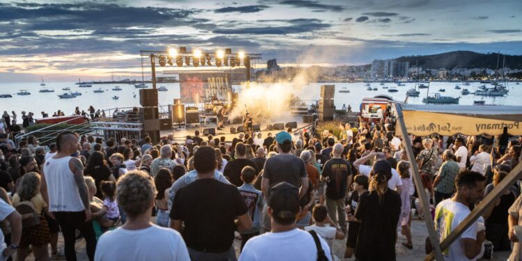 Vista general de Sa Punta des Molí durante el festival Molí Rocks.