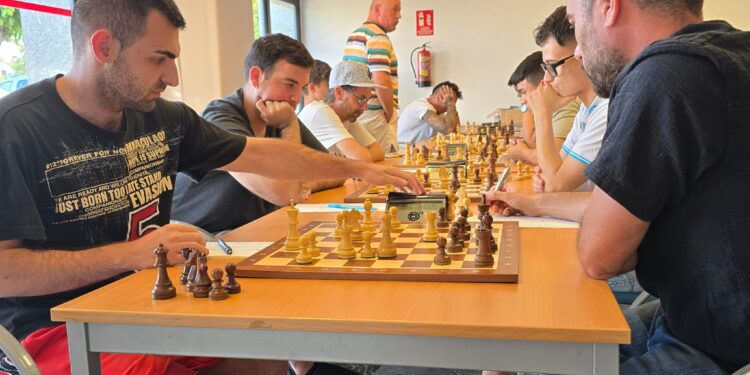 Nico Nápoli y Adrián Marí, campeón y subcampeón del trofeo.