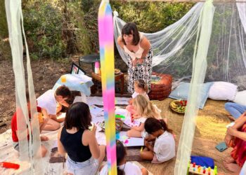 Alison Dryvers, durante uno de sus talleres. Foto: Momodryve_fotos