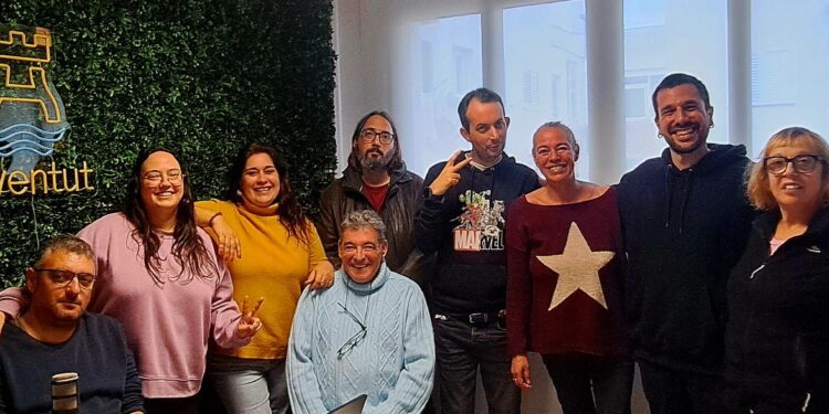 Equipo de 'Lokeando', el nuevo podcast de la familia de Apfem.