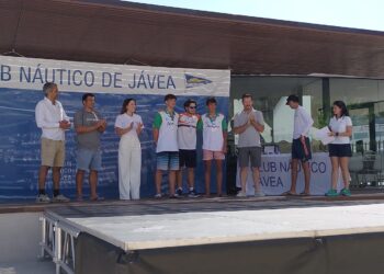 El regatista ibicenco, en el centro del podio del nacional