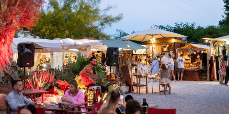 Jardín de Las Dalias, uno de los rincones más auténticos de Ibiza
