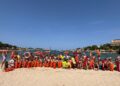 Pequeños héroes por un día: los niños de Sant Josep aprenden a salvar vidas y cuidar el entorno en la playa