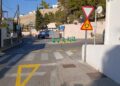 Zona de aparcamiento en la calle Joan Xicó, que pasa por delante del parque Reina Sofía en Ibiza.