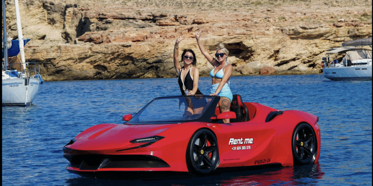 El Jet Car Ibiza, un juguete acuático que crea controversia.