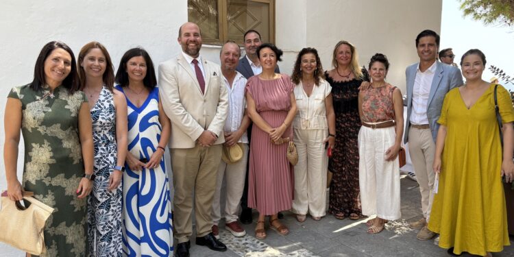 Representantes del PSOE de Eivissa durante el Vuit d'Agost.