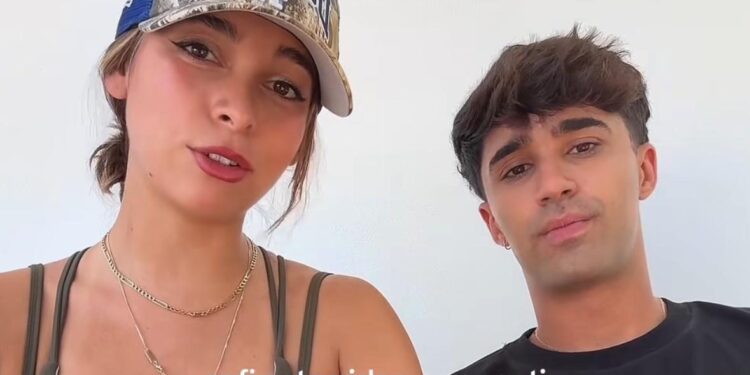 Los creadores de contenido Clers y Pablo Vera ya están en Ibiza en Double Date Island de Tinder. Imagen Tinder redes sociales