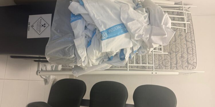 Denuncian dejadez por parte de GSAIB en Sant Agustí, no hay nadie que recoja las sabanas de los trabajadores de guardia