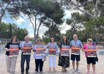 Imagen de la presentación del programa de fiestas de Cala de Bou. / ASJ