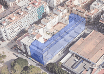 El nuevo edificio de viviendas de alquiler a precios limitados ocupará el solar del antiguo colegio de Sa Bodega que ha albergado a la Escuela de Adultos (CEPA Pitiüses) hasta ahora. En la imagen, una posible proyección de cómo será el bloque hecha por un arquitecto a demanda de Noudiari.es