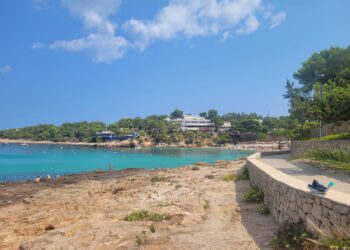 Imagen de la playa de Portinatx. / PSOE