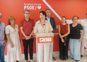 Elena López, durante la rueda de prensa. / PSIB-PSOE