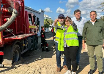 Vicent Roig, a la izquierda, con Estarellas, Bauzà y Gárriz en Platja d'en Bossa