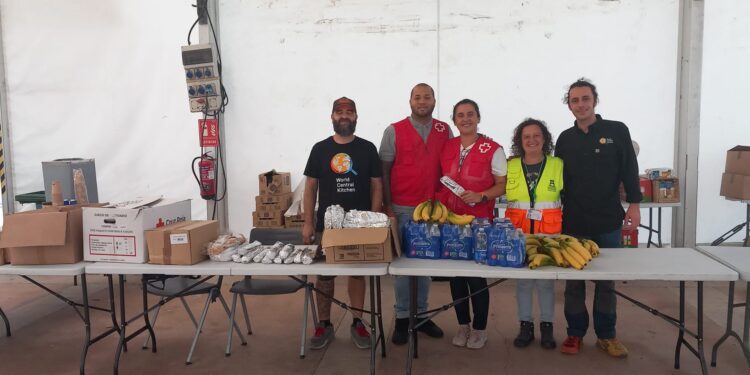 Servicios Sociales, Cruz Roja y World Central Kitchen sumaron esfuerzos estos días para ayudar a los más vulnerables.