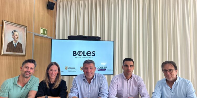 Rueda de prensa de la presentación del Pla B@les. / ASJ