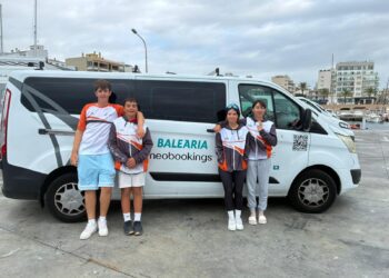 Imagen de los participantes del Club Nàutic Sant Antoni.