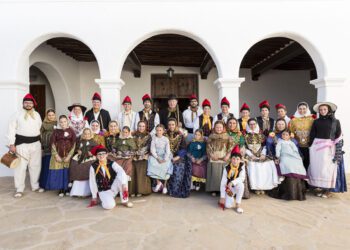 Foto de grupo de la Colla de Balançat.