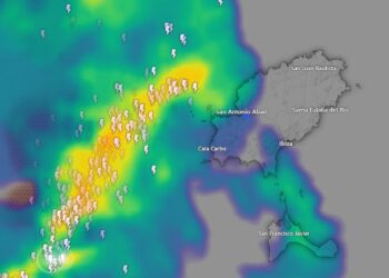 Mapa de Aemet con la ubicación de la tormenta a las 13.15 horas. / Windy