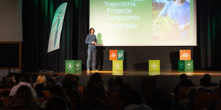 Una de las ponencias que se desarrollaron. / IbizaPreservation