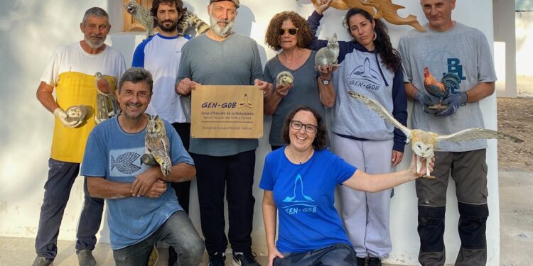 Miembros del Gen-Gob se despiden simbólicamente de la que ha sido su casa durante cuatro años. / GEN