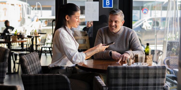 Chipinfy, la aplicación que permite pagar por separado y de manera sencilla en encuentros con amigos.