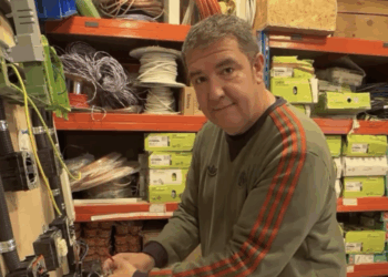 Uno de los autónomos de Ibiza que participa en el vídeo de denuncia.