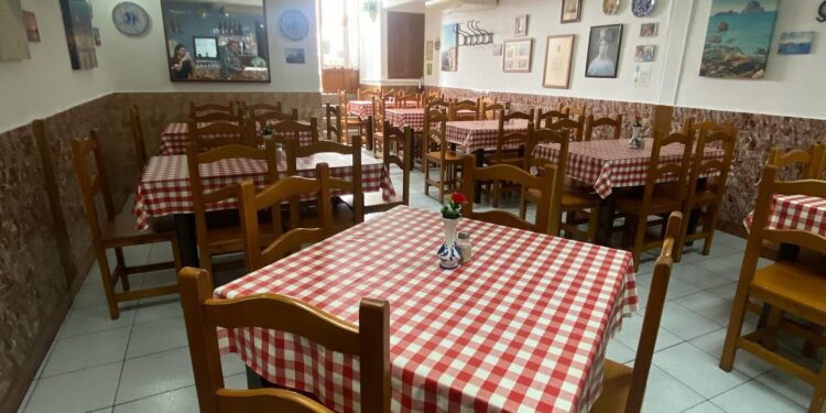 Interior del restaurante Can Costa, que acaba de cerrar. / Facebook Restaurante Can Costa