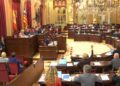 Imagen de una sesión en el Parlament balear. / Parlament Ib