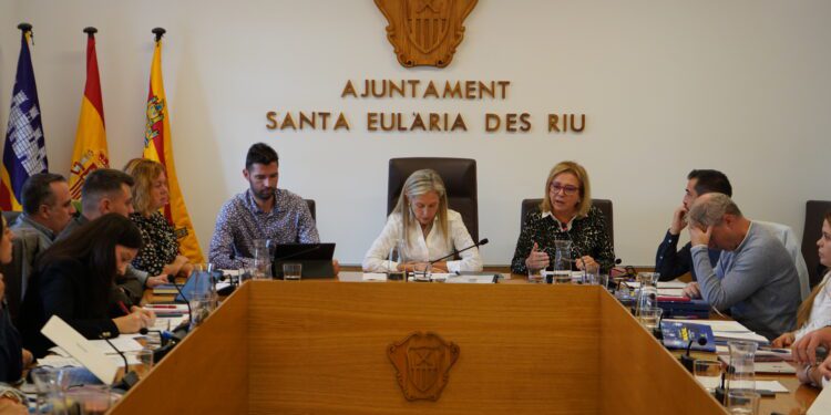 Imagen del pleno de Santa Eulària de hoy. / ASE