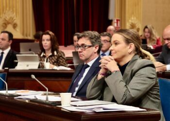 El ibicenco Antoni Costa junto a Marga Prohens.