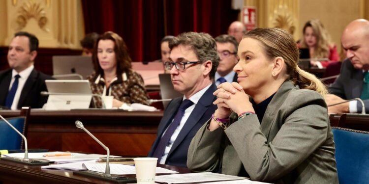 El ibicenco Antoni Costa junto a Marga Prohens.