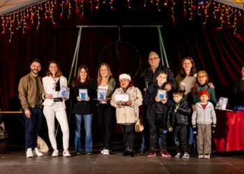 Foto de grupo con los ganadores del concurso. / AE