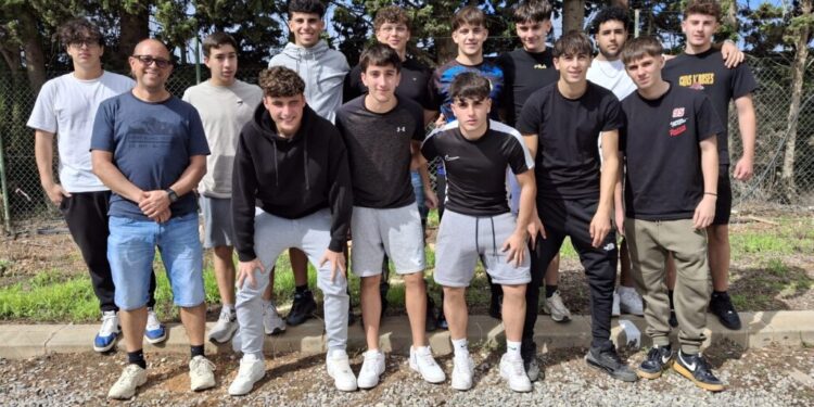 Equipo de Can Marines que participará en la prueba.