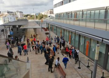 Imagen de archivo de la sede del SEPE en el Cetis durante una protesta por demoras en los trámites a trabajadores del grupo Palladium.