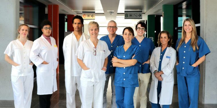 El equipo de cirugía de Mohs del Hospital Can Misses. / ASEF